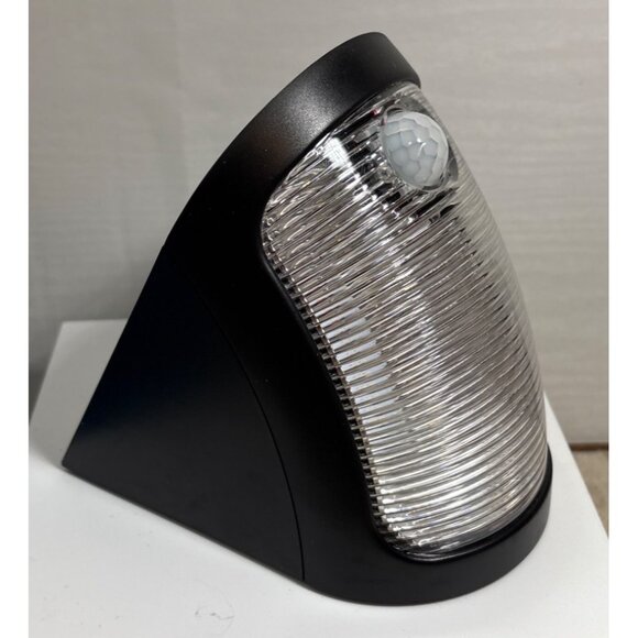 EZ Solar LED Step Light Motion Activated Outdoor Fixture READ - Picture 6 of 8